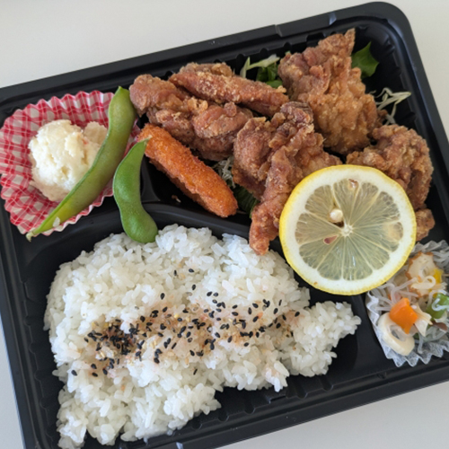 揚げ物と炭水化物のコンビ